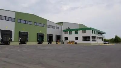 ХУМАНА дрехи втора употреба - Уан Уърлд Клоутс Трейд България ООД