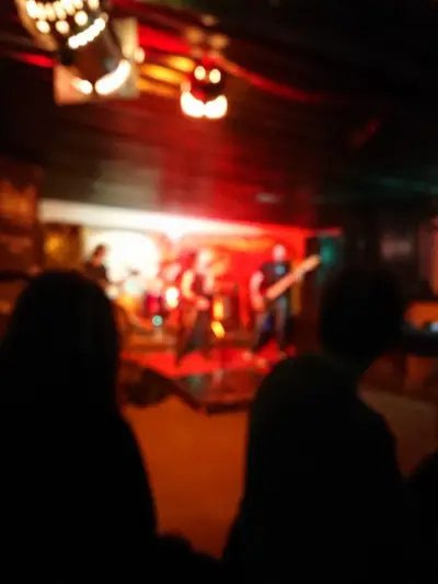 The Maze Live Lounge