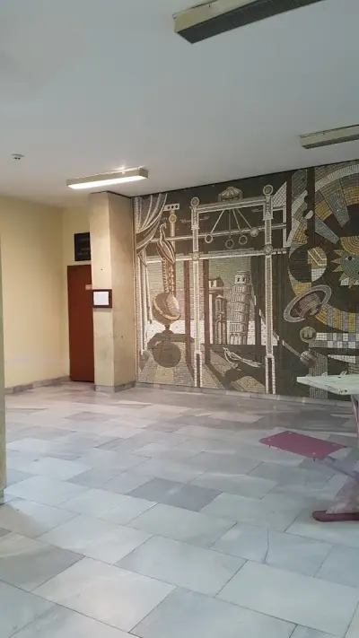Физически факултет към СУ „Св. Климент Охридски“