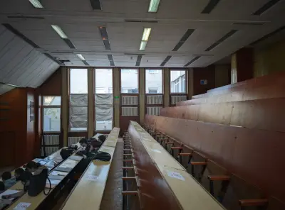 Физически факултет към СУ „Св. Климент Охридски“