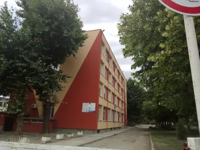 ОУ „Антон Страшимиров“