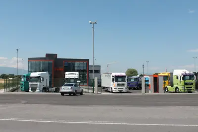 Fenix Trucks