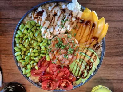 Happy Bar & Grill