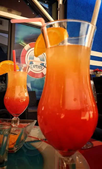 Captain KTK Café-Club