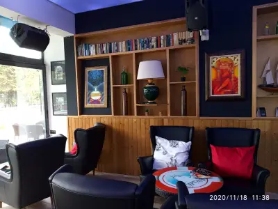 Captain KTK Café-Club