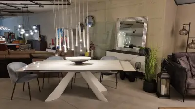DECOR CENTER