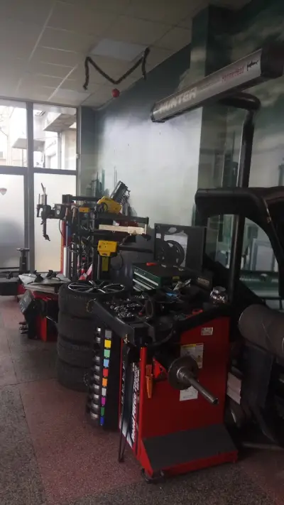 Auto Center 9+