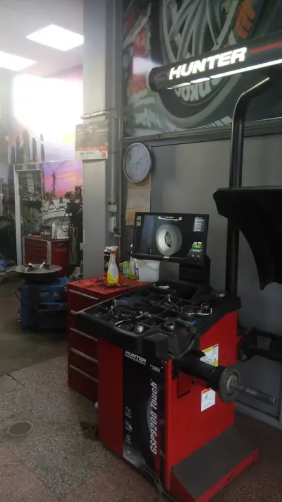 Auto Center 9+