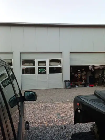 Exclusive R Car Center