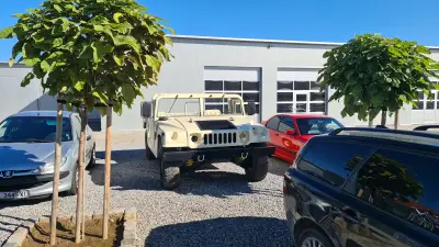 Exclusive R Car Center