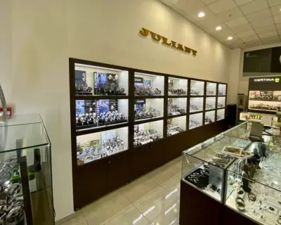 Juliany Mall Markovo Tepe