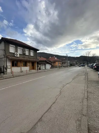 ГЛАЗУРА ООД