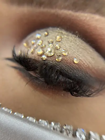 LYUBENOVA make up academy (АКАДЕМИЯ ЗА ГРИМ)