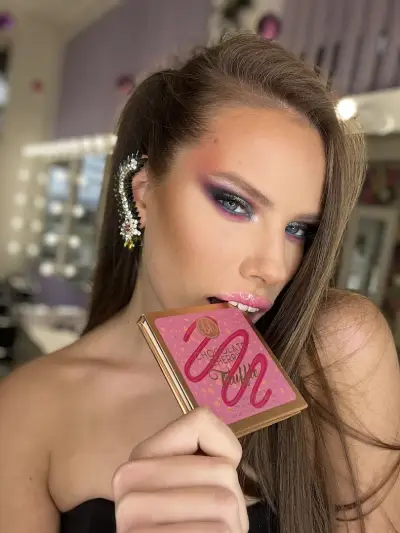 LYUBENOVA make up academy (АКАДЕМИЯ ЗА ГРИМ)