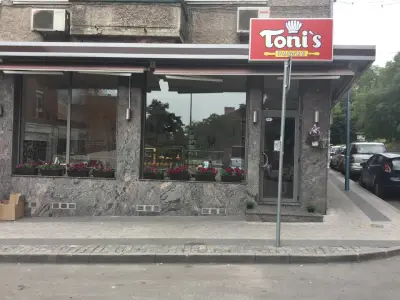 Tonis Pastry
