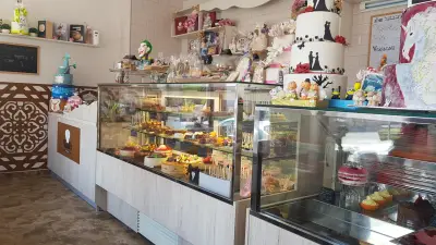 Tonis Pastry