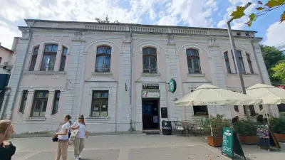 Мезетто биър енд уайн пъб
