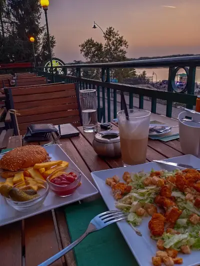 Hoppy Bar - Beer and Grill