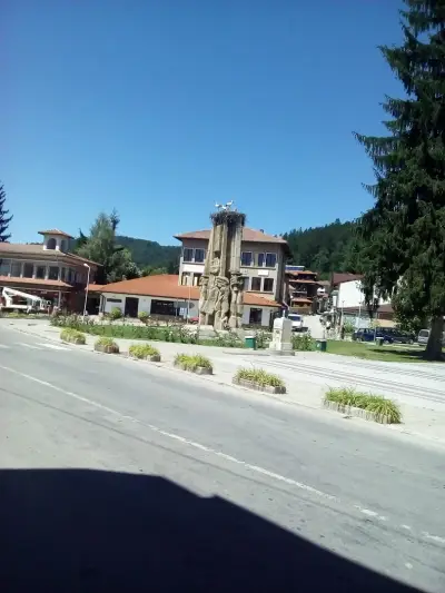 The Sunny House / Слънчевата къща