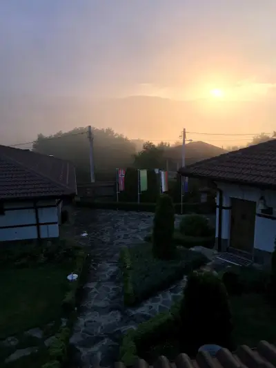 The Sunny House / Слънчевата къща
