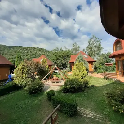 ECO VILLAGE AZAREIYA / ЕКОСЕЛИЩЕ АЗАРЕЯ