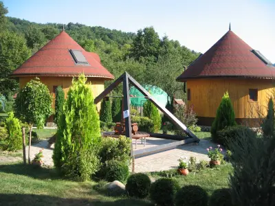 ECO VILLAGE AZAREIYA / ЕКОСЕЛИЩЕ АЗАРЕЯ