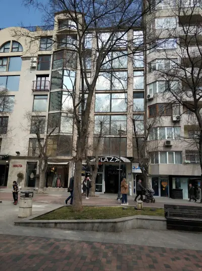 Плаза Хотел