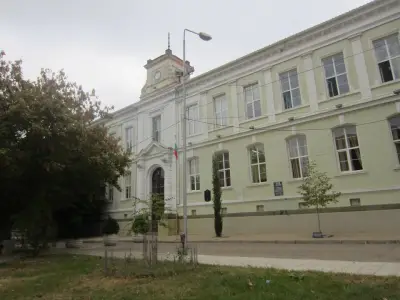 Профилирана природо-математическа гимназия „Добри Чинтулов“