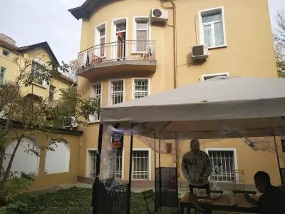 Хостел 123