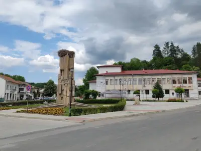 Хотел Център