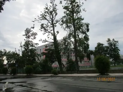 СУ Никола Вапцаров