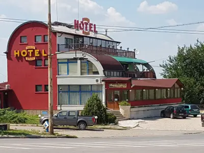 Семеен Хотел Брани