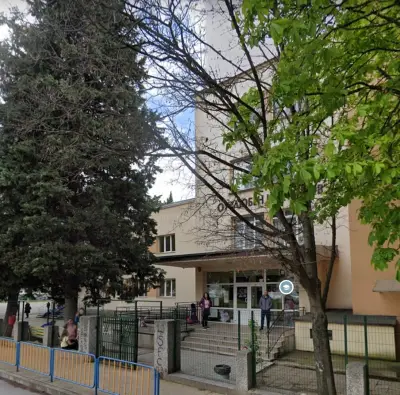 ОУ "Любен Каравелов"