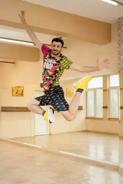 DANCE STUDIO BORDO