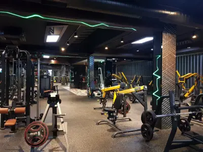 Соларно студио SolarPower Pulse Fitness & Spa Arena