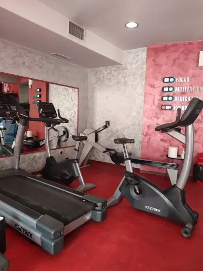 FitnessOne - фитнес и спа