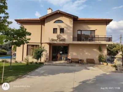 Villa Mezek