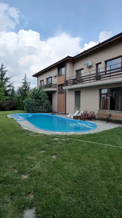 Villa Mezek