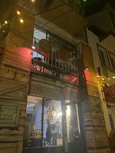 СандъкЪ Whisky & Gin bar