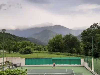 Тенис комплекс Синьото - Tennis Courts