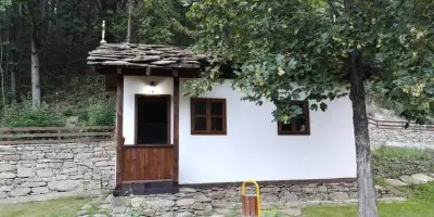 Ски-Тенис Клуб – Троян