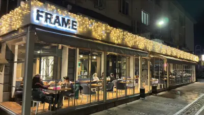 Frame Bar & Food