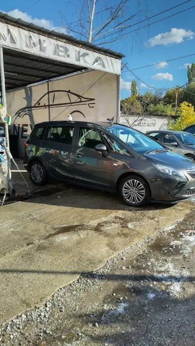 NEXT AUTO
