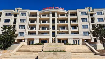 Гардения Бийч Палас