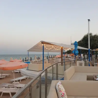 Tutti Beach Restaurant
