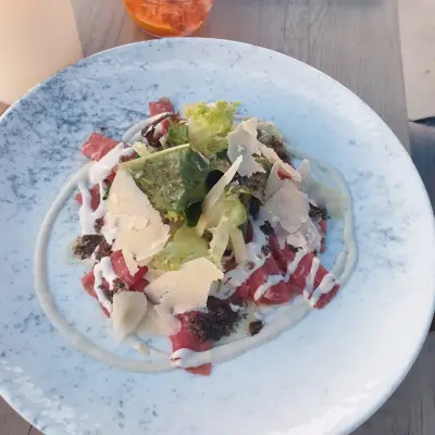Tutti Beach Restaurant