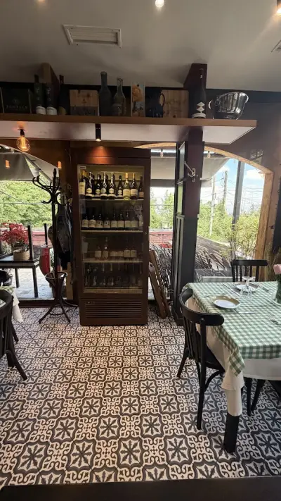 Италиански ресторант "La Casetta Ristorante"
