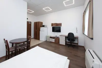 Stenso Rooms