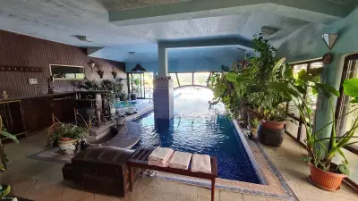 Villa Dallas Residence
