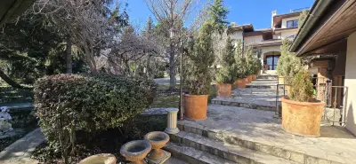 Villa Dallas Residence